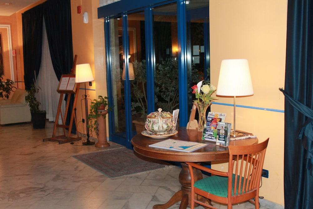 Miramare Hotel Catania Esterno foto